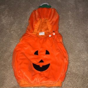 Pumpkin costume NWOT